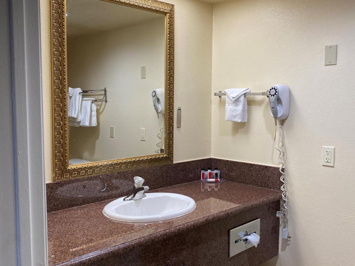 Travelodge By Wyndham Chatsworth Los Angeles Luaran gambar