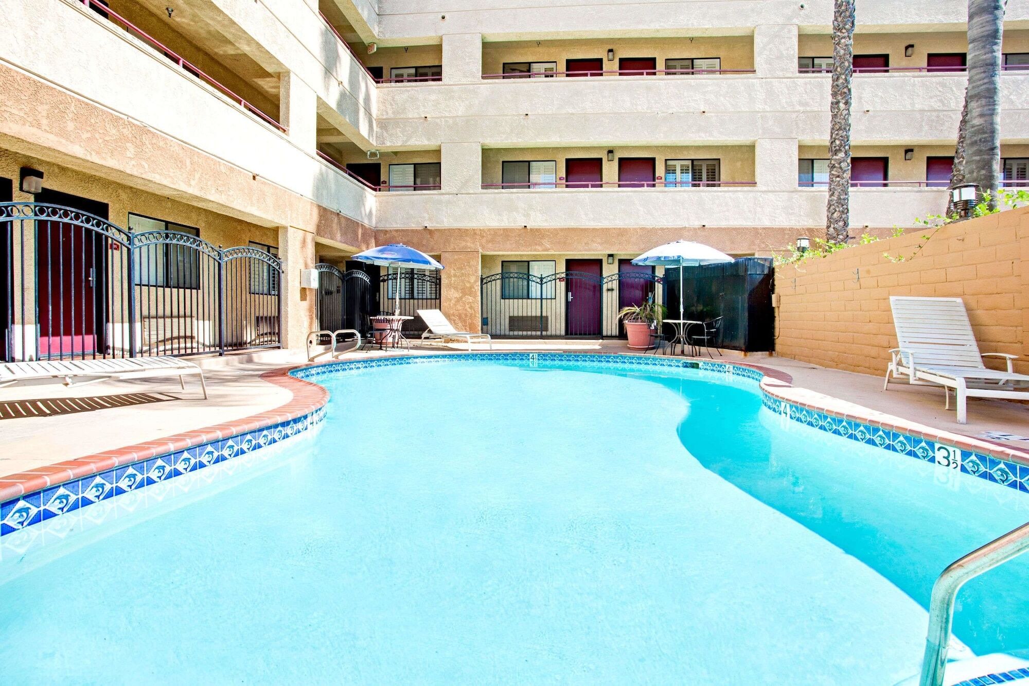 Travelodge By Wyndham Chatsworth Los Angeles Luaran gambar